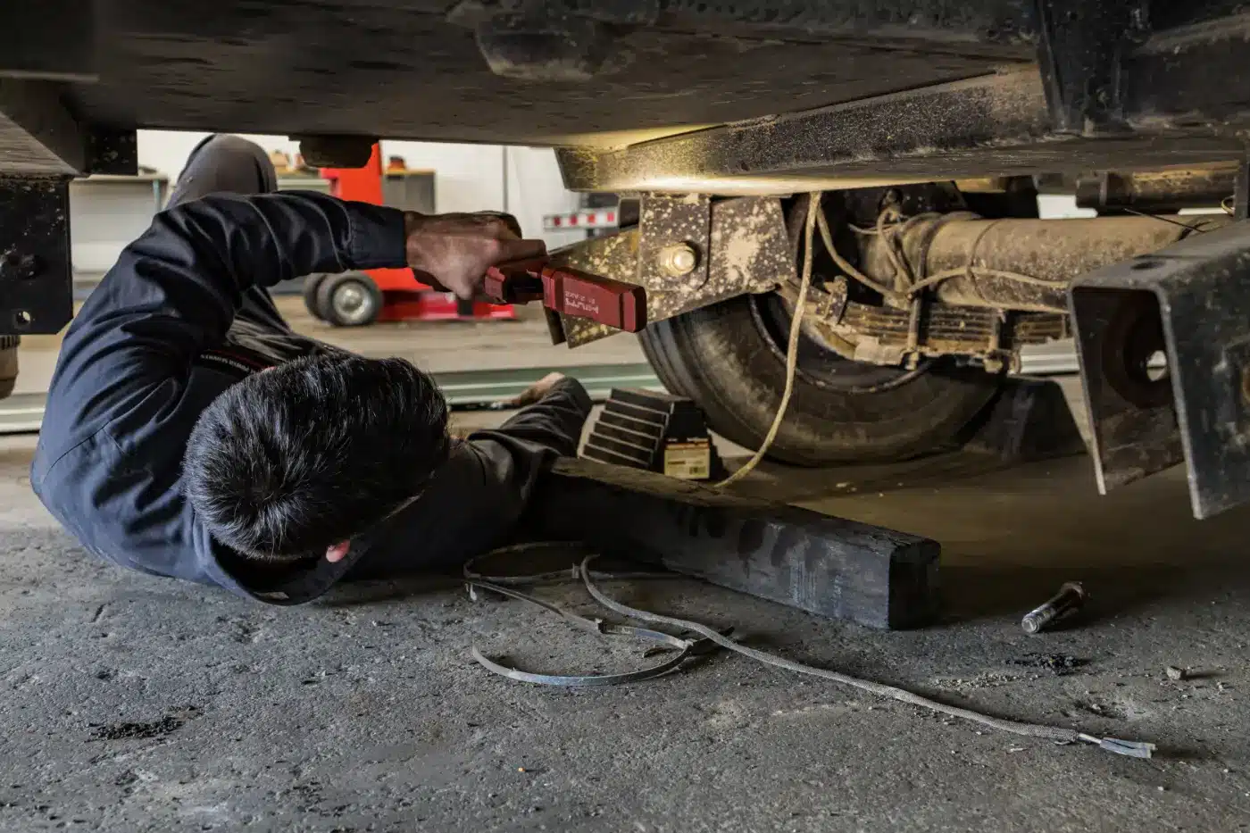 644bd535e50e55c4dfbc4440_Axle